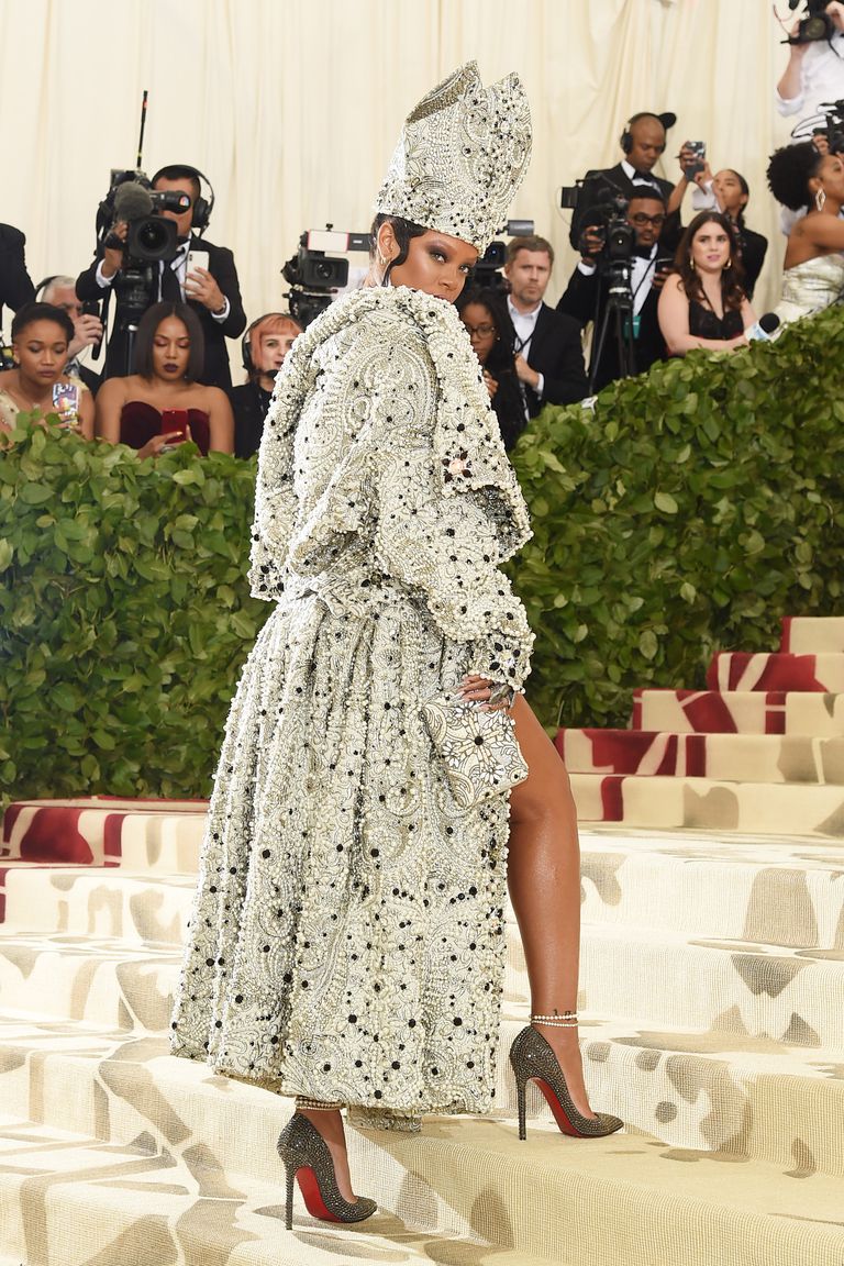 hbz-met-gala-rihanna3-1525734701